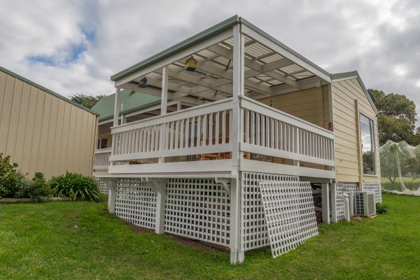 Deck Lattice Repair in Niles